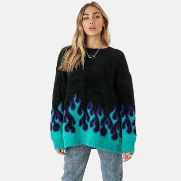 Adika | Sweaters | Adika Slow Burn 